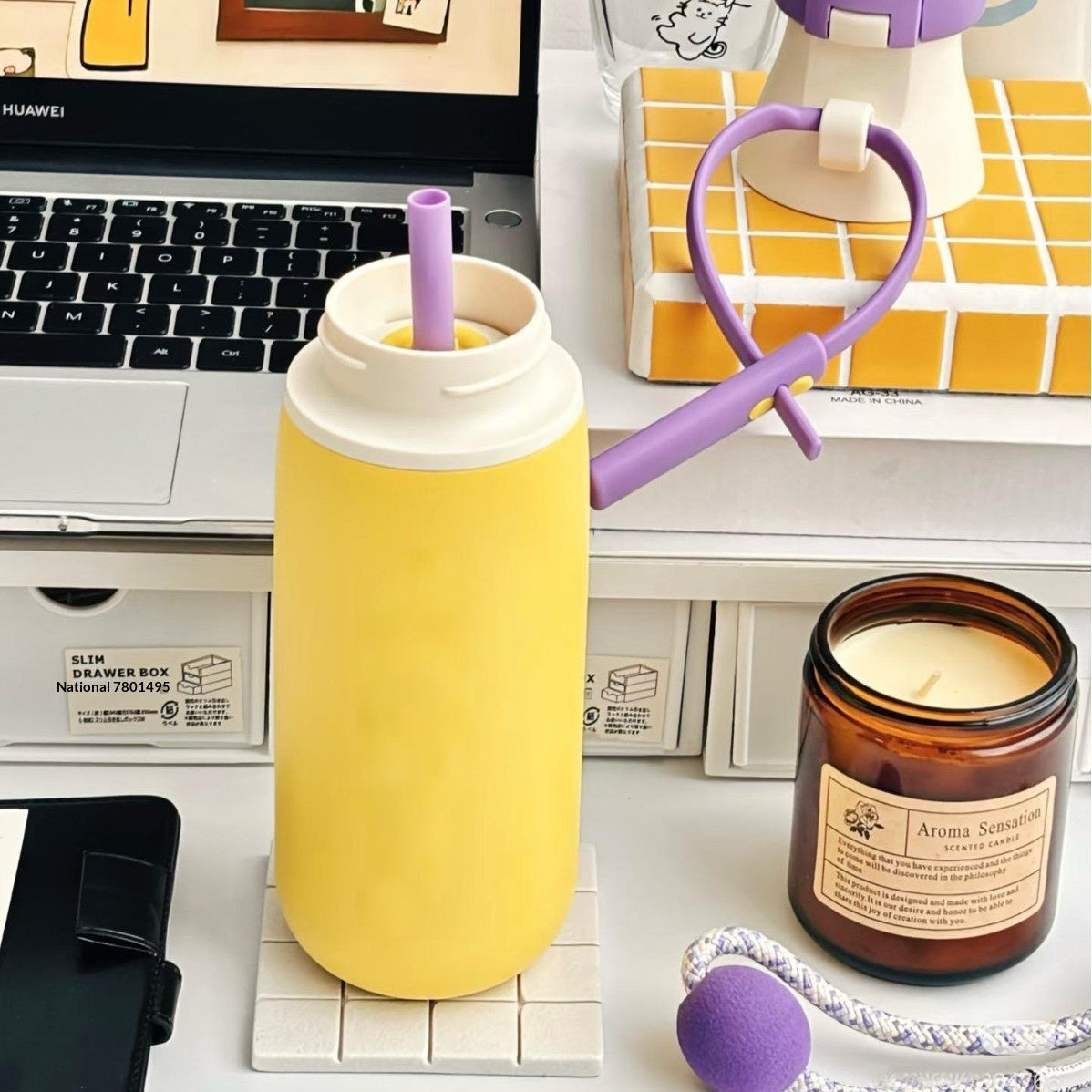 Large-capacity Stainless Steel Insulated Travel Mug With A Portable Straw Lid