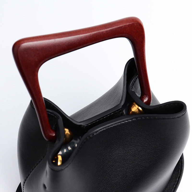 Handbag, commuting basket, water bucket bag